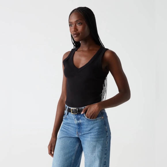 NWT Michael Stars Maya V Neck wide binding tank. - Picture 1 of 5